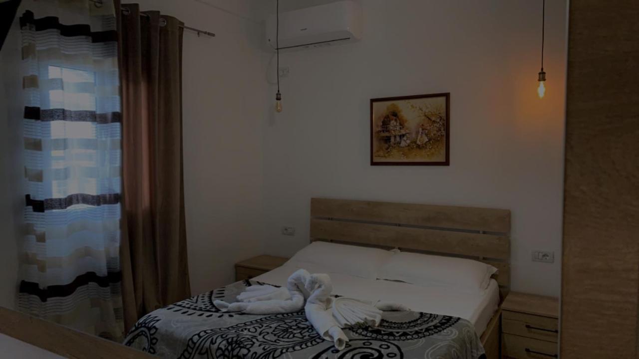 Hotel Apostoli Përmet Exteriör bild