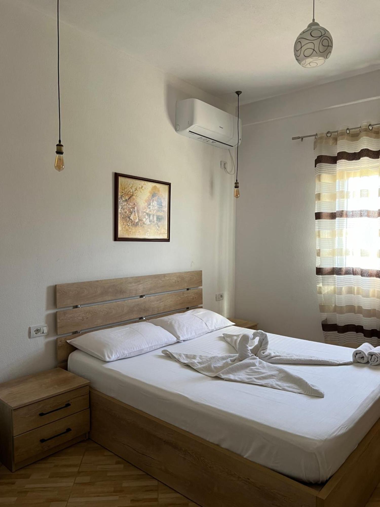 Hotel Apostoli Përmet Exteriör bild