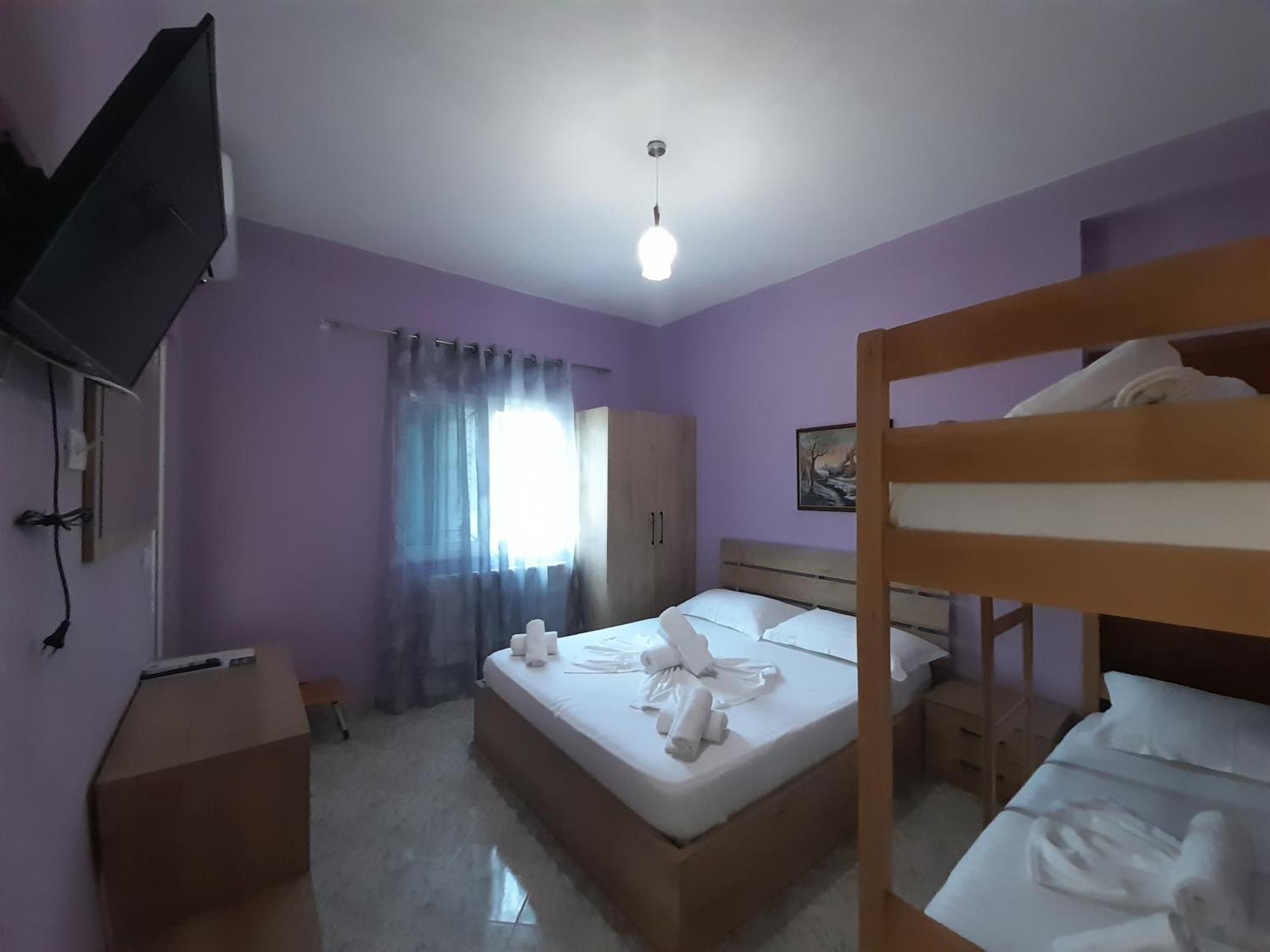 Hotel Apostoli Përmet Rum bild